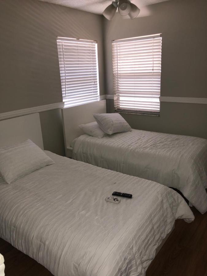 탬파 Cheerful 3 Bed House In A Cul- De-Sac! 빌라 외부 사진